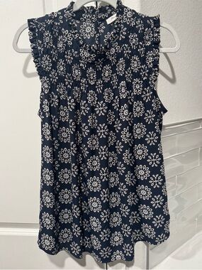 Monday Fun Navy Floral Sleeveless Blouse Top Size M Stitch Fix